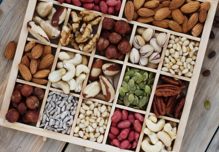 Benefits of Eating Nuts & Seeds